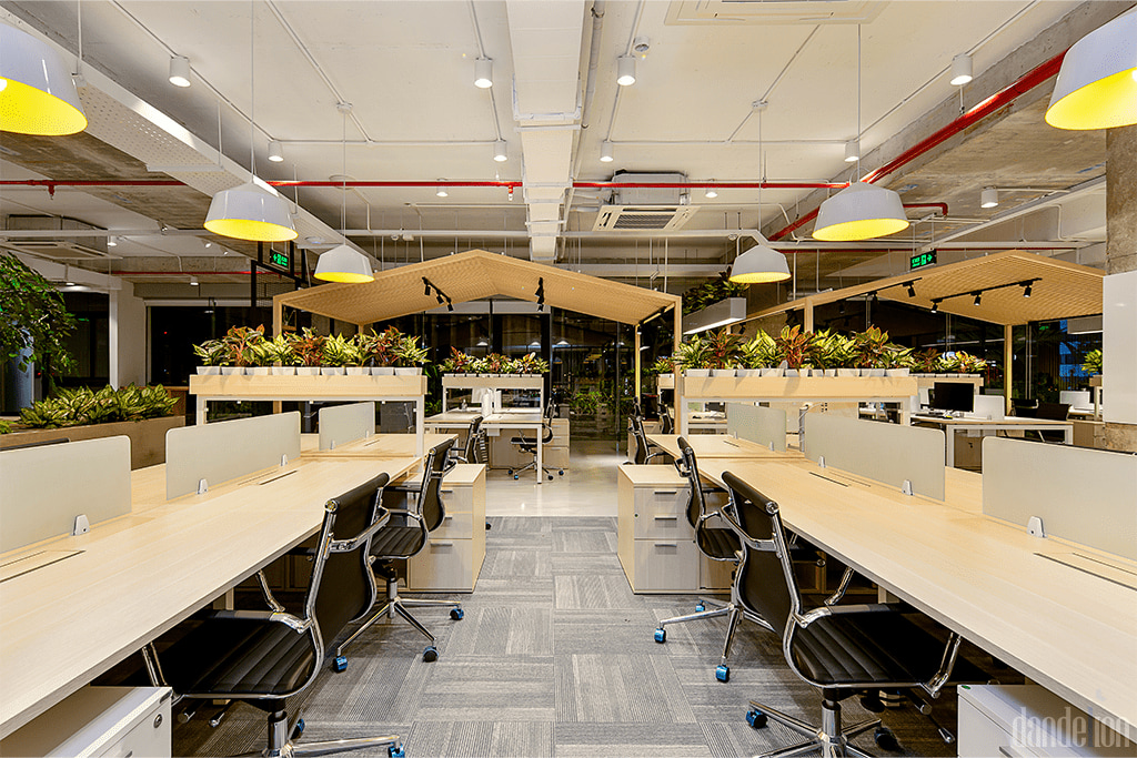 Bespokify Da Nang office design – overall open workspace